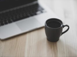 Czy można pracować z innego kraju?