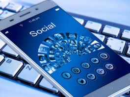 Czy Facebook to aplikacja webowa?