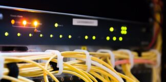 Jak router wybiera najlepsza trasę? Jak router wybiera najlepsza trasę?